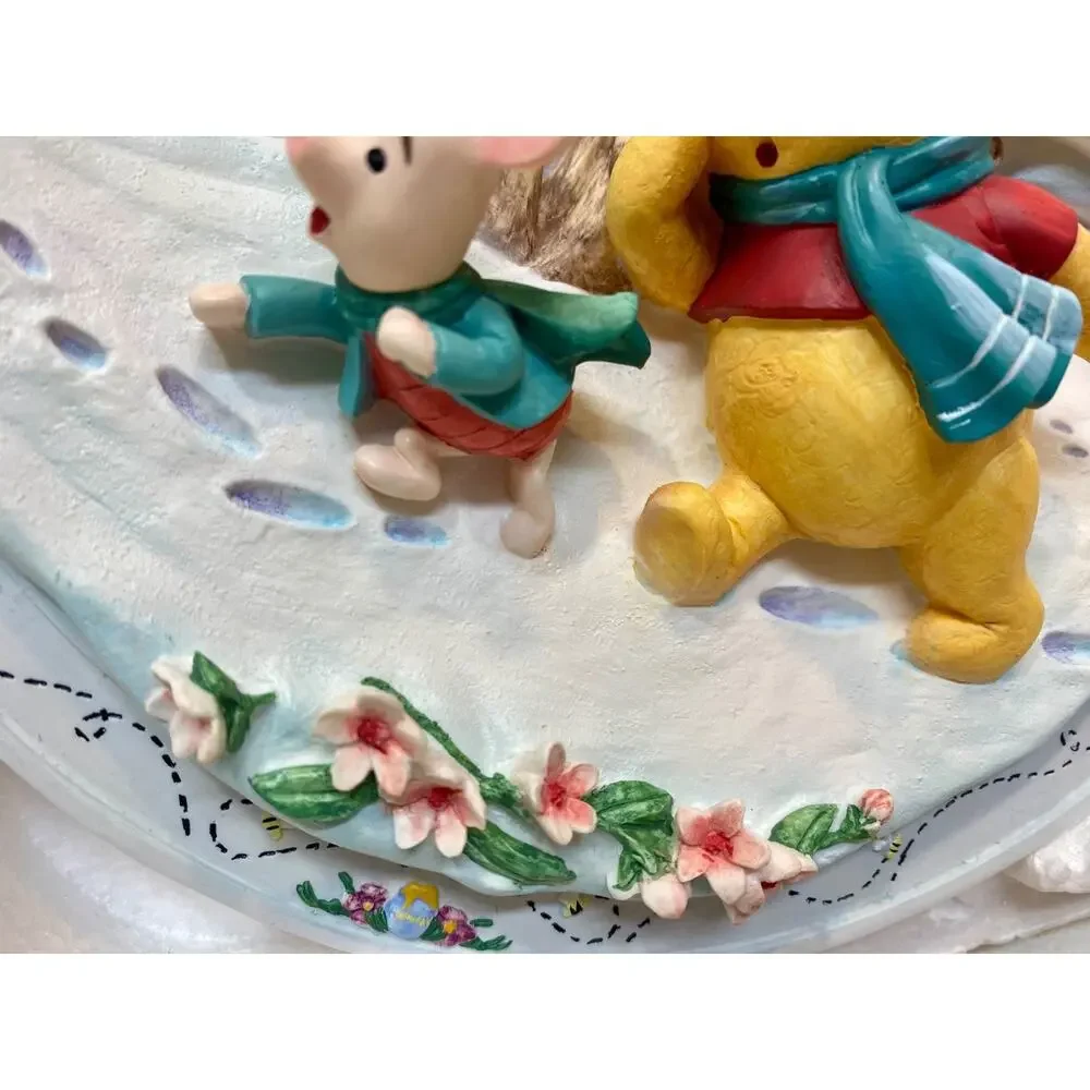 Winnie the Pooh Do You Think It's...A Woozle? Disney Bradford Exchange 3D Plate